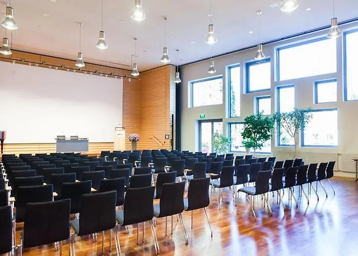 Katholische Akademie Der Erzdioezese Hotel *